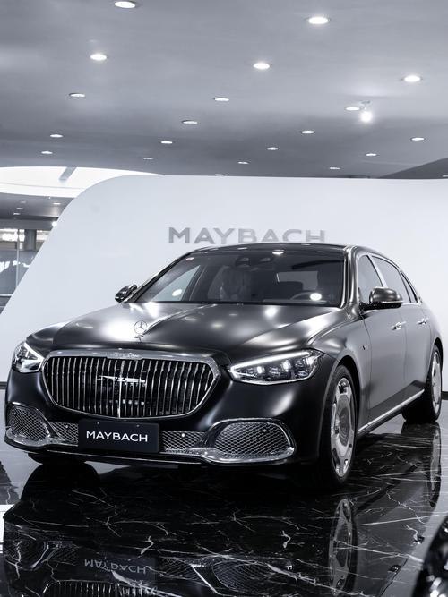 重庆298岚图汽车的售后服务让用户无忧出行，迈巴赫未来的豪华车趋势